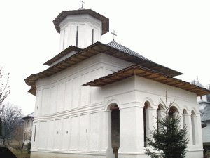 Fundaţia bisericii din Mănăstirea Strâmba adăpostea oseminte de monahi din timpuri demult apuse