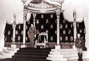 Regele Mihai şi Mareşalul Antonescu în vremea când relaţiile dintre cei doi conducători ai statului erau bune
