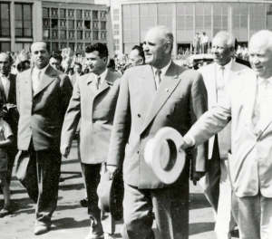 Ambii conducători ai României comuniste, Gheorghe Gheorghiu-Dej și Nicolae Ceaușescu,  au trecut prin lagărul de la Târgu-Jiu