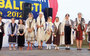 Cinci costume populare și elevii care le-au purtat au fost premiați la Concursul ”Pe Jaleș în jos…” 