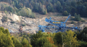 Excavatorul de la Seciurile- Ruget nu mai are de lucru de o săptămână