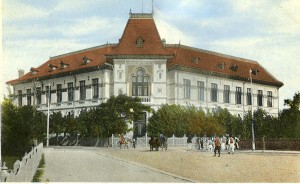 Clădirea Gimnaziului Real a fost ridicată în chiar centrul Târgu-Jiului de atunci