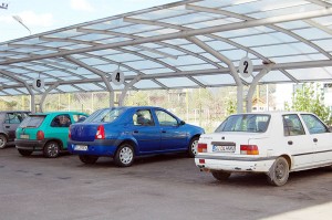 Chiria pentru locurile de parcare acoperite din Rovinari este dublă față de cea pentru locurile neacoperite