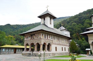 Biserica veche a Mânăstirii Lainici are un trecut tumultos