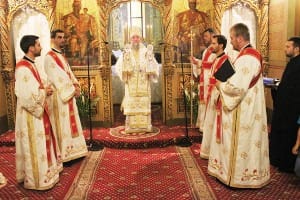 „Să ne trăiţi întru mulţi ani Înaltpreasfinţite Părinte Mitropolit!”