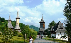 Reporterul vă prezintă un colț de rai pe pământ, Mânăstirea Bârsana