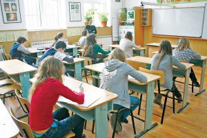 Circa 3500 de elevi vor susţine probele Evaluării Naţionale în Gorj