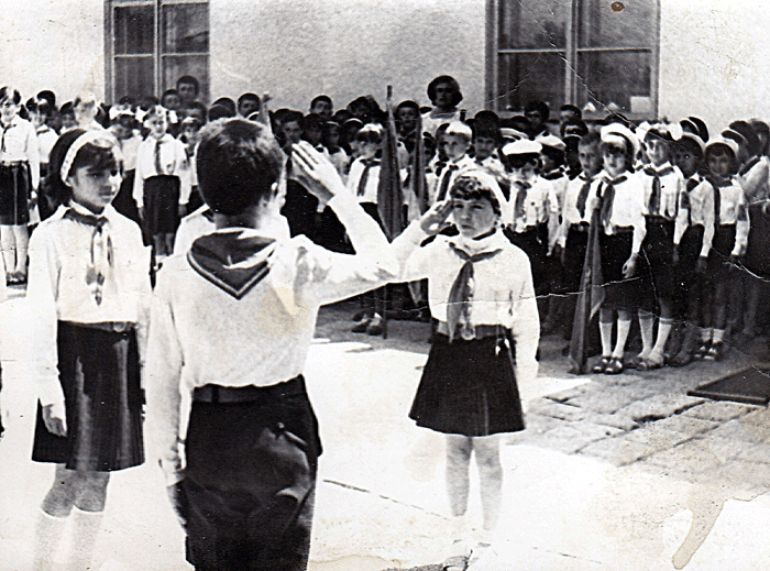 Organizaţia de pionieri era un popas obligatoriu pentru fiecare elev din România comunistă