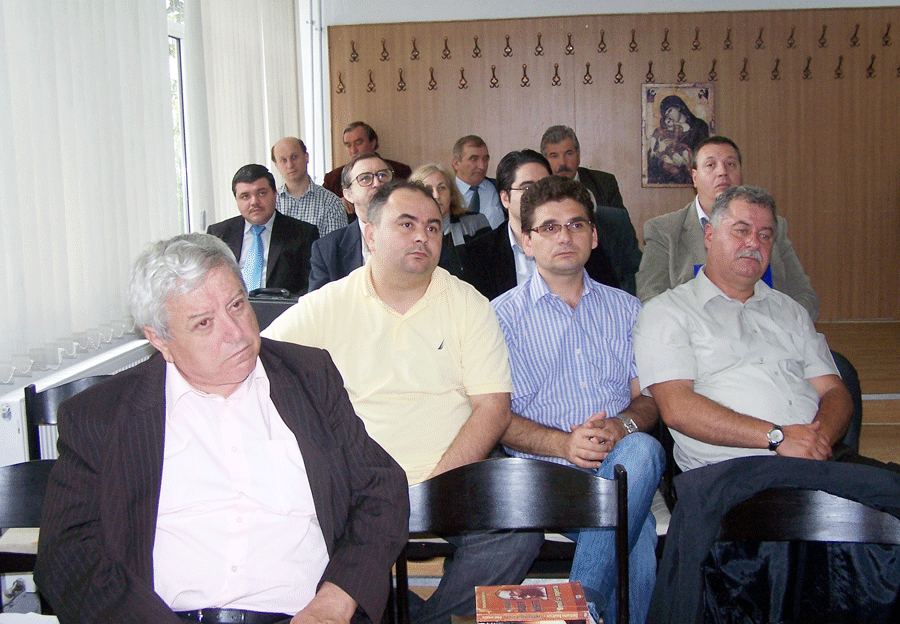 Gorjul a fost reprezentat la București de istoricii Gheorghe Nichifor, Cornel Şomâcu, Andrei Popete-Pătraşcu şi George Alexandrescu.